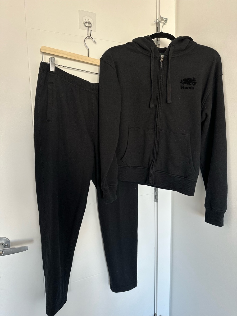 Roots Organic Cotton Zip Hoodie & Terry Sweatpants Set XS/M